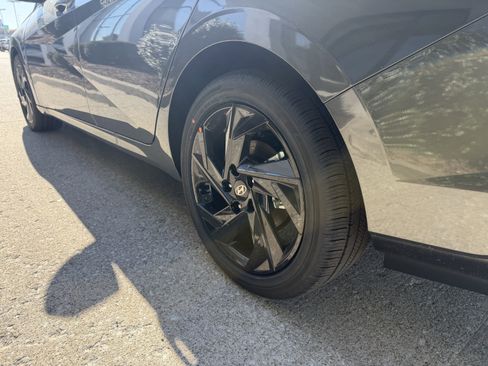 New 2026 Hyundai Elantra SEL Sport Premium image 9