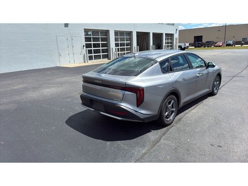 Used 2025 Kia K4 FWD image 6