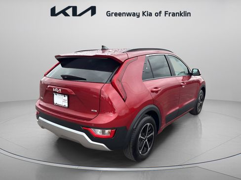 New 2026 Kia Niro EX FWD image 7
