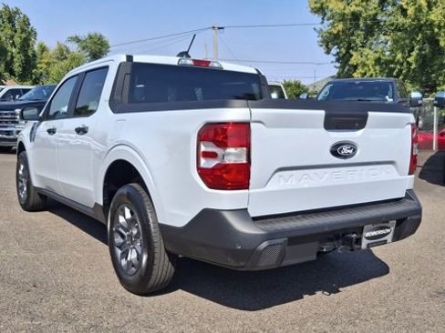 New 2025 Ford Maverick XLT w/ XLT Luxury Package image 4