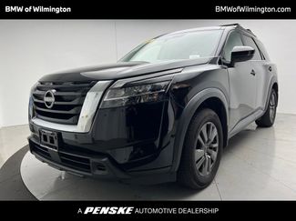 Used 2022 Nissan Pathfinder SV w/ SV Premium Package image 1