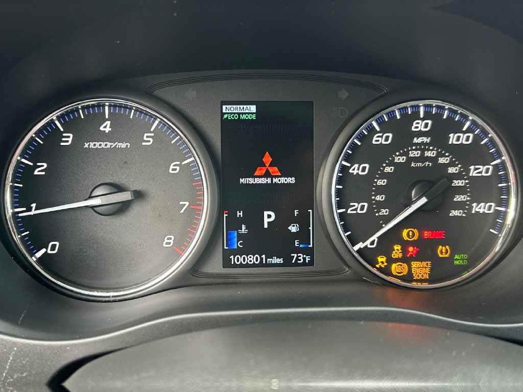 Used 2018 Mitsubishi Outlander SE AWD/4WD image 45