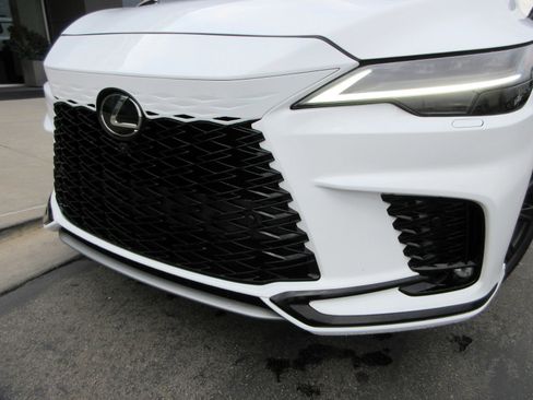 Used 2024 Lexus RX 500h F Sport w/ Convenience Package image 16