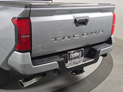 Used 2024 Toyota Tacoma SR5 AWD/4WD image 5