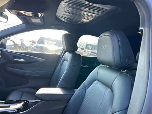 New 2026 Buick Envista Sport Touring image 15