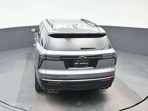 Used 2024 Chevrolet Traverse RS w/ LPO, Floor Liner Package AWD/4WD image 20
