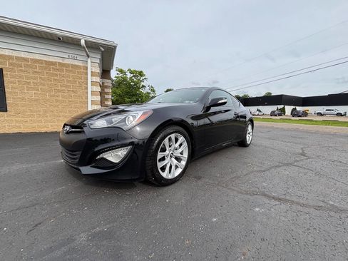 Used 2013 Hyundai Genesis 3.8 RWD image 1
