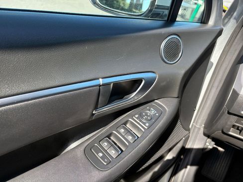 Used 2025 Hyundai Sonata SEL image 18