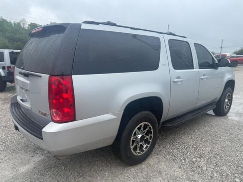 Used 2013 GMC Yukon XL 2500 SLT AWD/4WD image 3