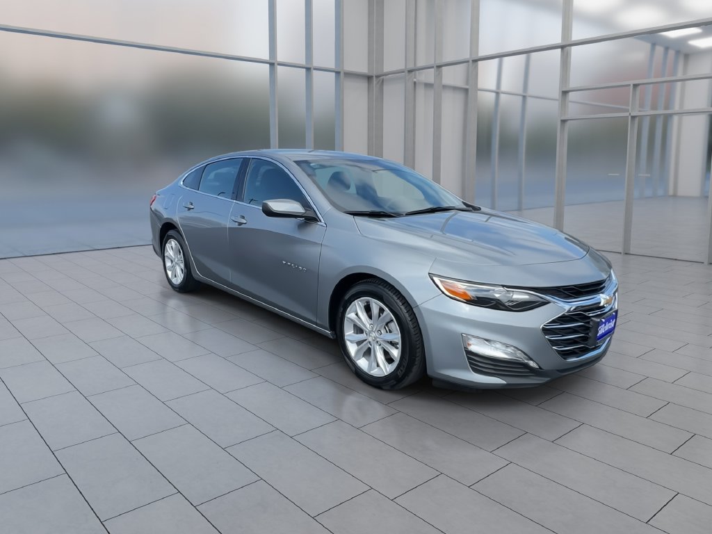 Used 2024 Chevrolet Malibu LT FWD image 2