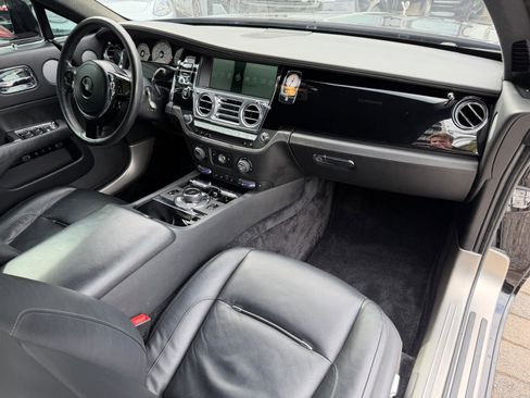Used 2016 Rolls-Royce Wraith image 49