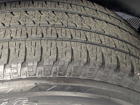 Certified 2021 RAM 1500 Laramie w/ Off Road Group image 9