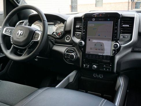 Used 2025 RAM 1500 Big Horn AWD/4WD image 38