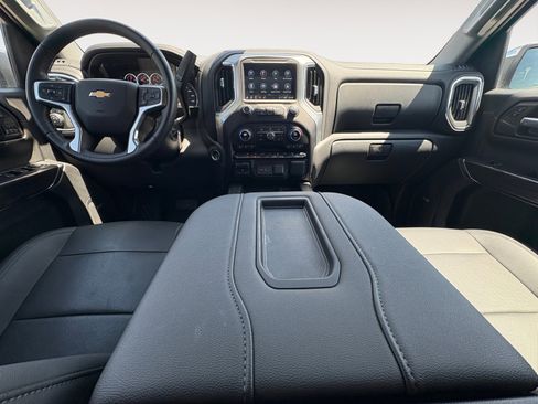 Certified 2021 Chevrolet Silverado 1500 LTZ AWD/4WD image 10