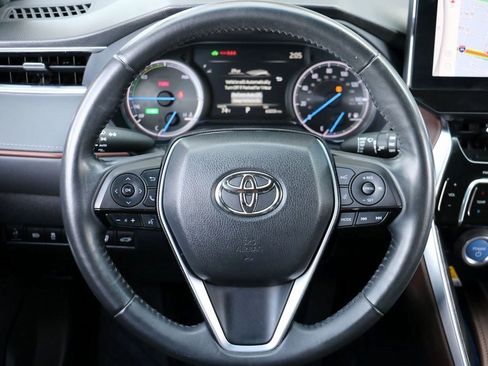 Used 2021 Toyota Venza Limited image 28