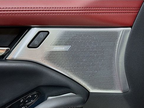 Used 2022 MAZDA MAZDA3 s image 21