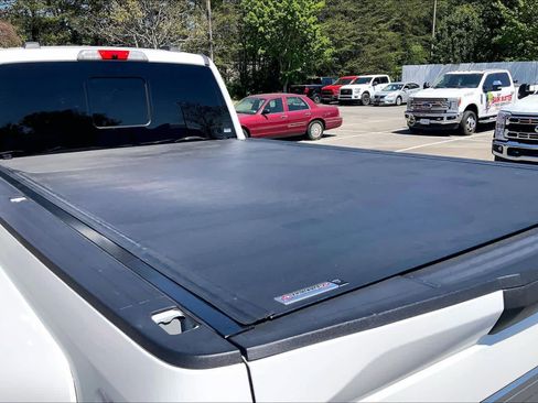 Used 2022 Ford F450 Platinum w/ FX4 Off-Road Package image 34