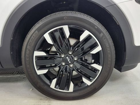 Used 2024 Kia Telluride SX Prestige AWD/4WD image 9