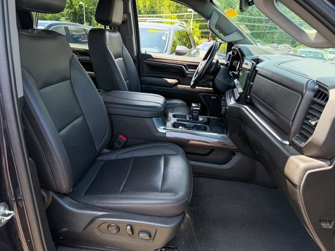 Used 2023 Chevrolet Silverado 1500 LTZ AWD/4WD image 12