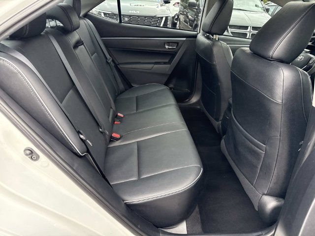 Used 2016 Toyota Corolla S Premium FWD image 11