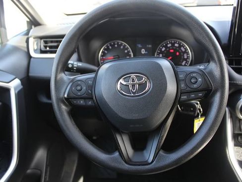 Used 2021 Toyota RAV4 LE w/ Carpet Mat Package (TMS) FWD image 36