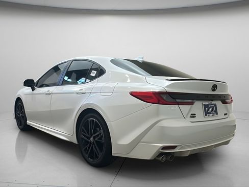 Used 2025 Toyota Camry XSE image 6