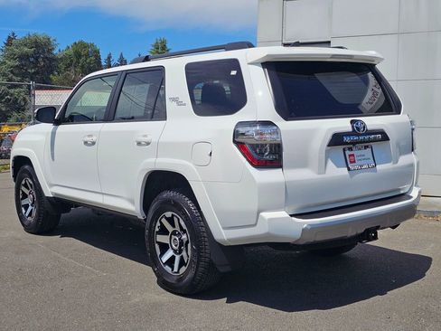 Certified 2023 Toyota 4Runner TRD Off-Road Premium w/ Moonroof Package AWD/4WD image 5