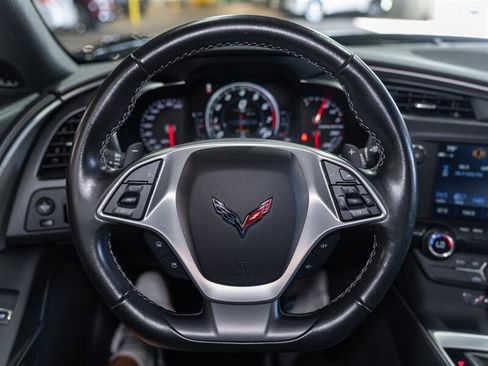 Used 2019 Chevrolet Corvette Stingray Coupe w/ 1LT RWD image 19