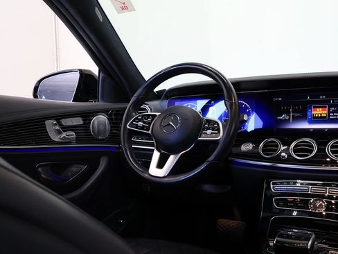 Used 2020 Mercedes-Benz E 350 Sedan image 24