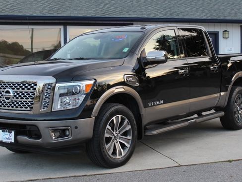 Used 2017 Nissan Titan Platinum Reserve image 1