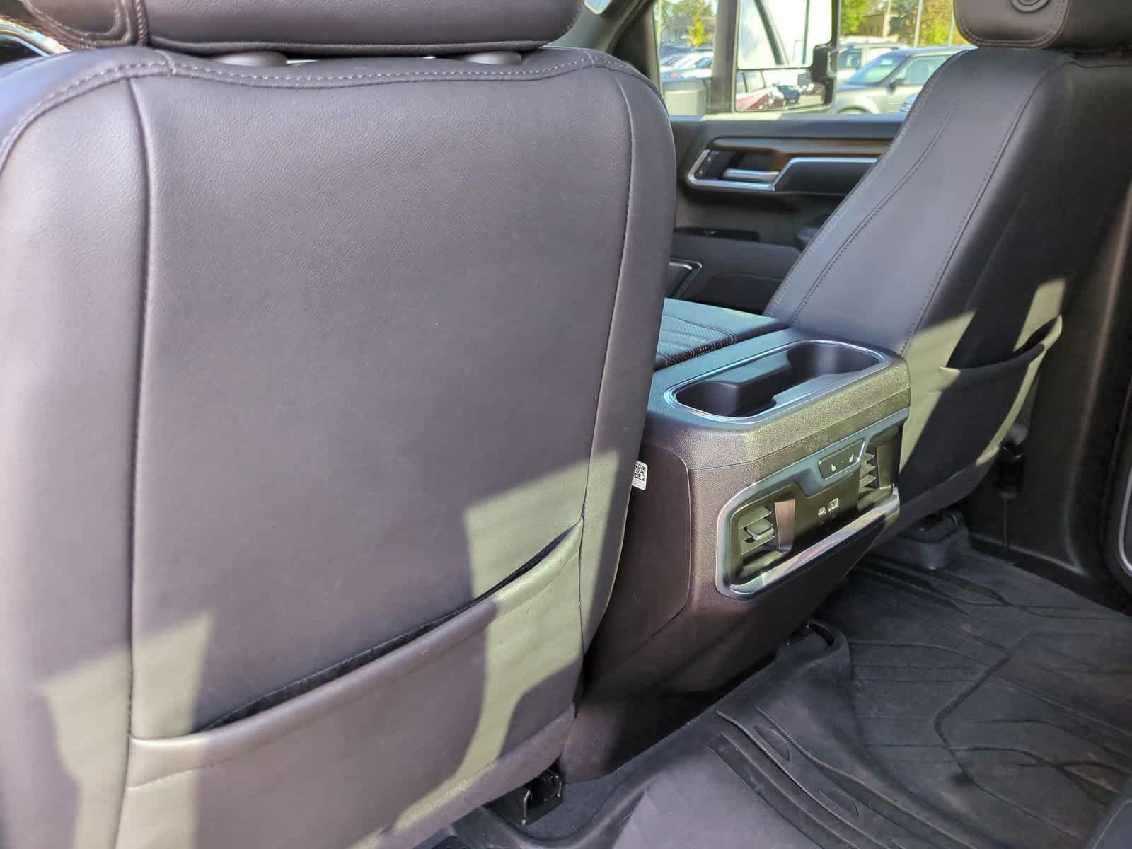 Used 2025 Chevrolet Silverado 3500 High Country w/ High Country Premium Package AWD/4WD image 18