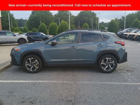 Used 2024 Subaru Crosstrek 2.0i Premium AWD/4WD image 9