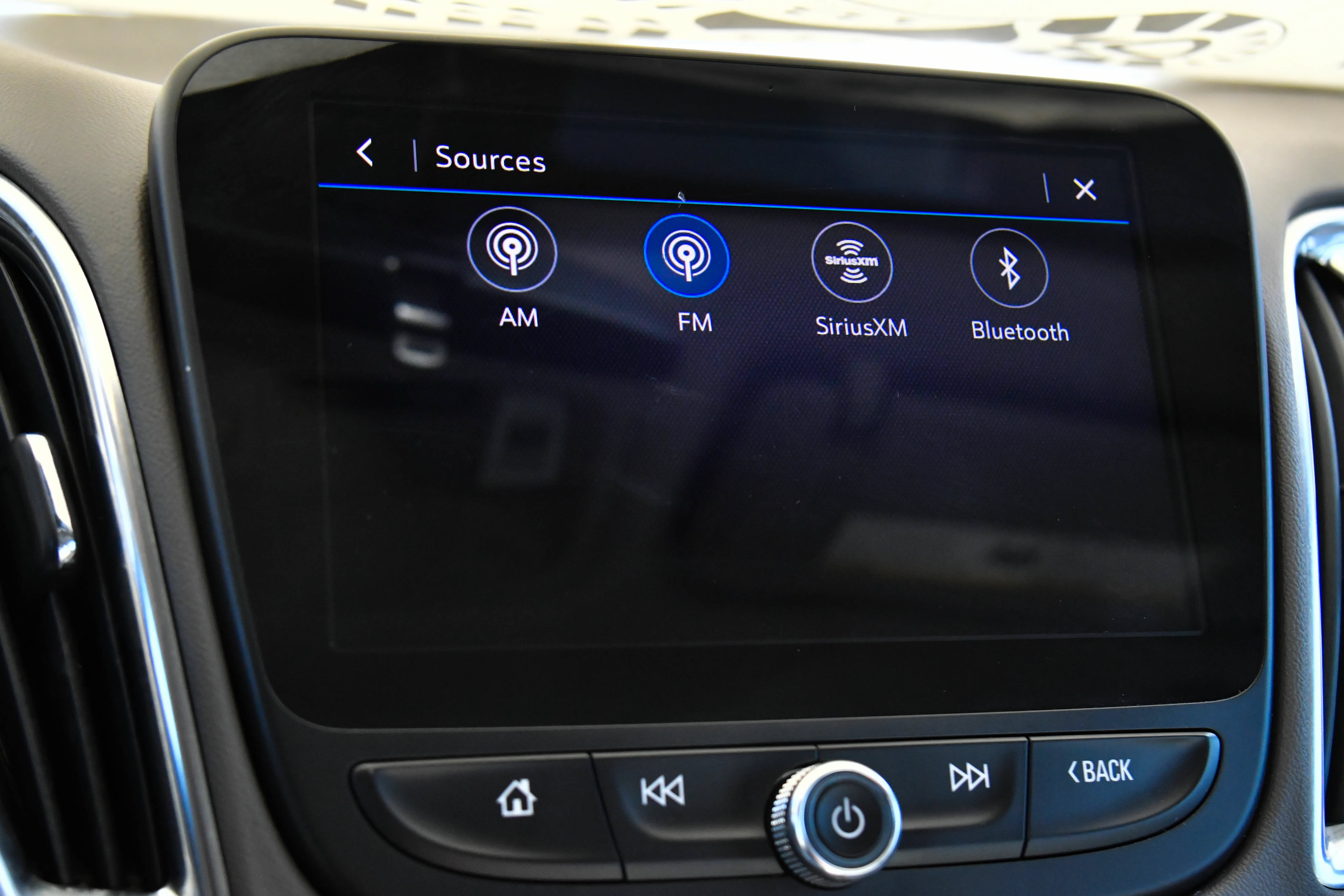 Used 2021 Chevrolet Malibu LT FWD image 21