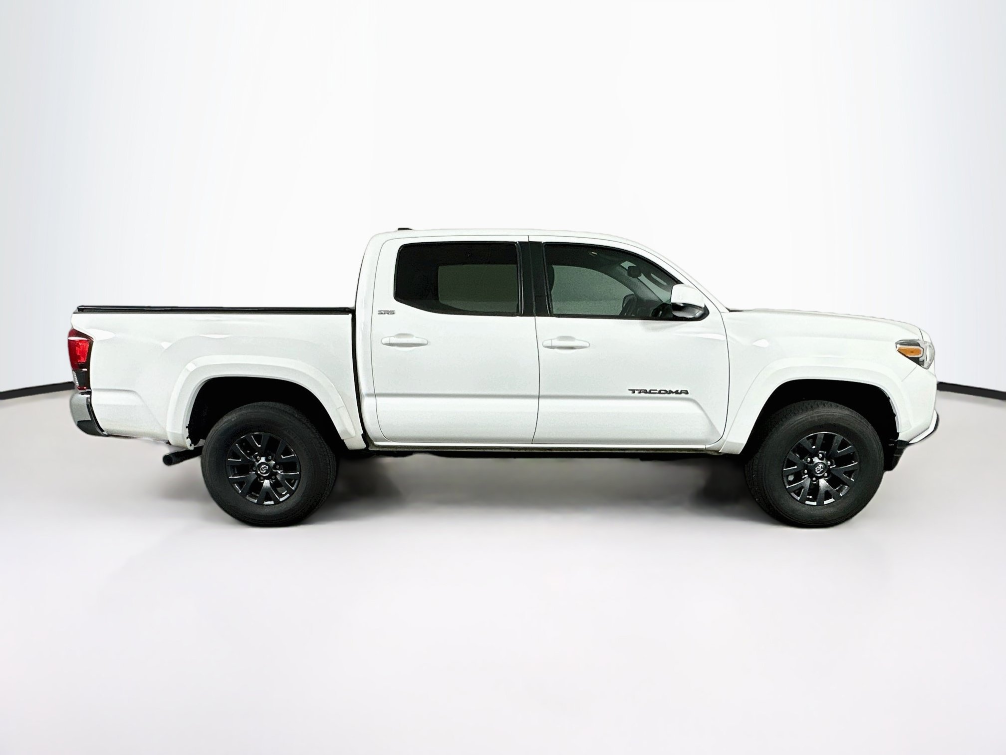 Used 2023 Toyota Tacoma SR5 RWD image 10