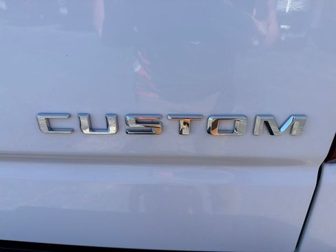 Used 2020 Chevrolet Silverado 1500 Custom Trail Boss w/ Custom Convenience Package AWD/4WD image 8