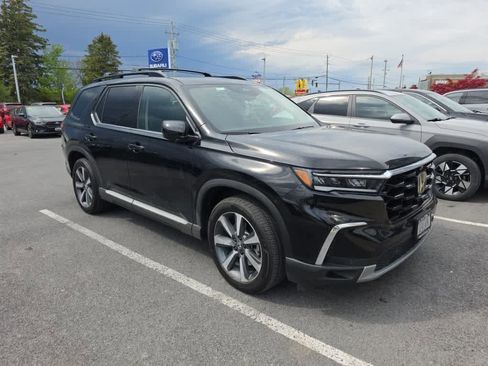 Used 2025 Honda Pilot Elite image 5