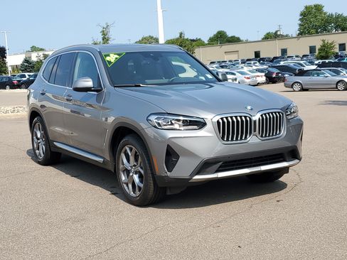 Used 2024 BMW X3 xDrive30i w/ Premium Package w/ZPA AWD/4WD image 7