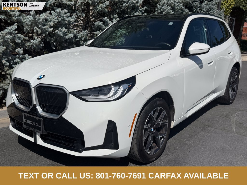 Used 2025 BMW X3 xDrive30i AWD/4WD image 3