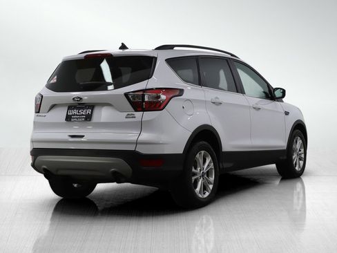Used 2018 Ford Escape SEL image 5