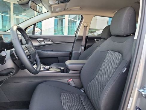 New 2026 Kia Sportage LX image 9