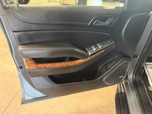 Used 2018 Chevrolet Suburban Premier AWD/4WD image 50
