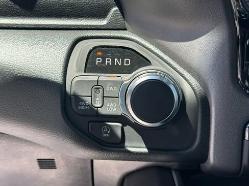 New 2026 RAM 1500 Express AWD/4WD image 19