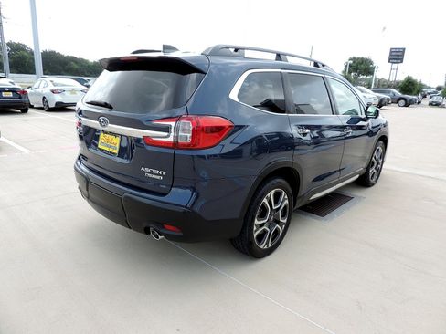 Certified 2023 Subaru Ascent Touring AWD/4WD image 5
