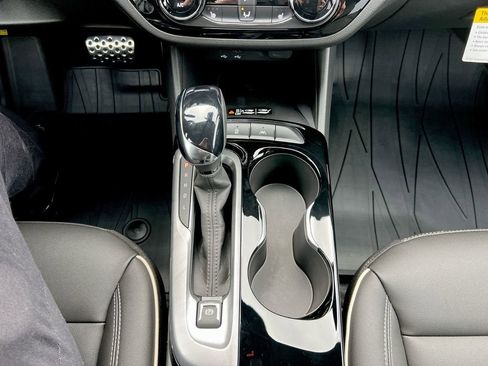 New 2026 Buick Envista Sport Touring w/ Studio Series image 40