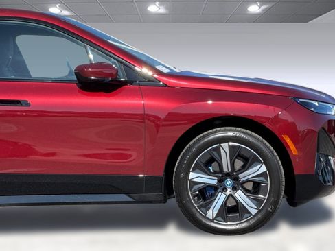 Certified 2023 BMW iX xDrive50 w/ Sport Package AWD/4WD image 35