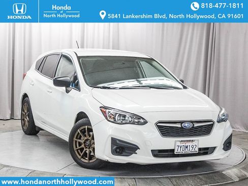 Used 2017 Subaru Impreza 2.0i image 1