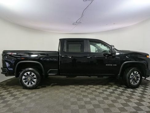 Used 2022 Chevrolet Silverado 2500 Custom w/ Custom Value Package AWD/4WD image 14