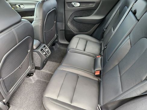 New 2026 Volvo XC40 B5 Ultra w/ Climate Package AWD/4WD image 19