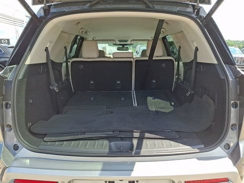 Used 2022 Nissan Pathfinder SL AWD/4WD image 30