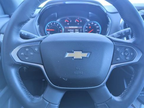 Used 2023 Chevrolet Traverse LT FWD image 21
